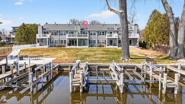 247 S 1ST STREET, Winneconne, WI 54986