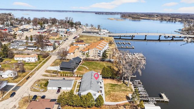 247 S 1ST STREET, Winneconne, WI 54986