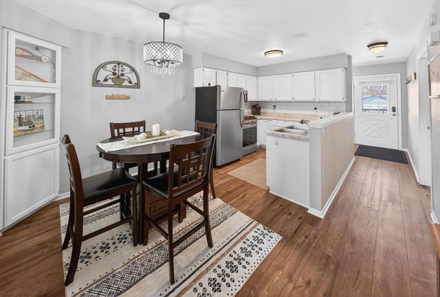 247 S 1ST STREET, Winneconne, WI 54986