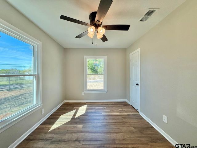 303 N Virginia Ave, Tyler, TX 75702