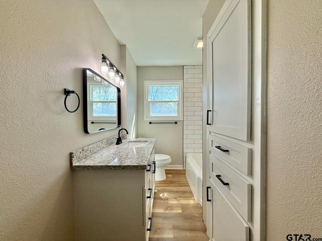 303 N Virginia Ave, Tyler, TX 75702