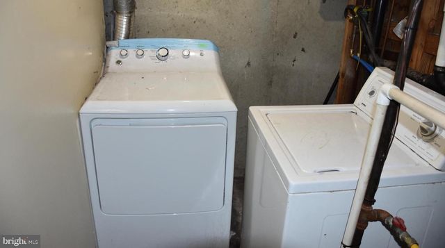 8711 34TH AVE, College Park, MD 20740