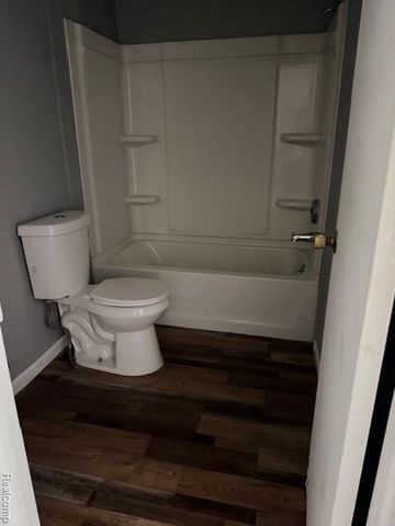 1206 E Home Avenue, Flint, MI 48505