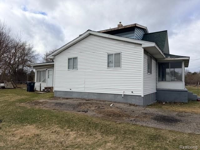 1206 E Home Avenue, Flint, MI 48505