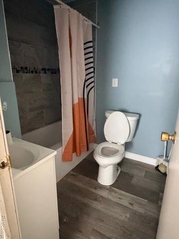 1206 E Home Avenue, Flint, MI 48505