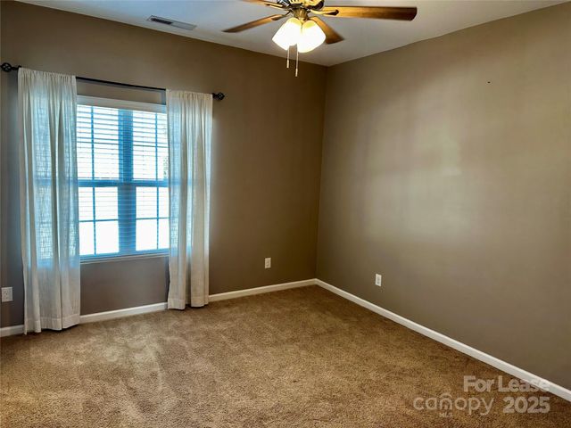 15808 Sharon Dale Drive, Davidson, NC 28036