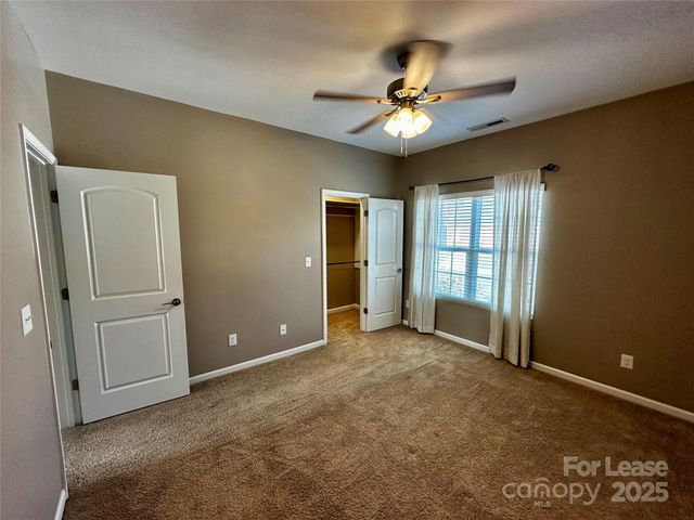 15808 Sharon Dale Drive, Davidson, NC 28036