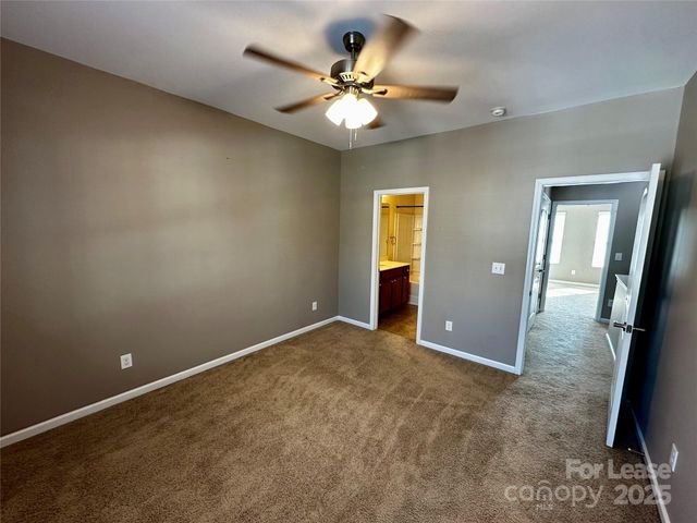 15808 Sharon Dale Drive, Davidson, NC 28036