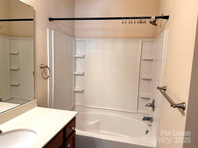 15808 Sharon Dale Drive, Davidson, NC 28036