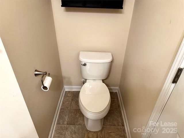 15808 Sharon Dale Drive, Davidson, NC 28036