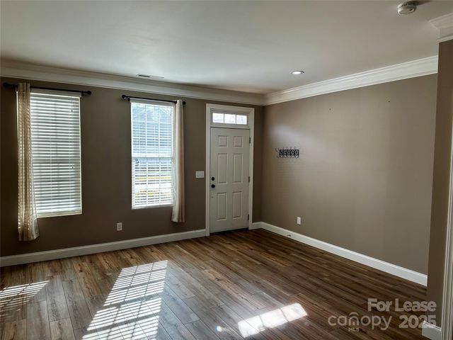 15808 Sharon Dale Drive, Davidson, NC 28036