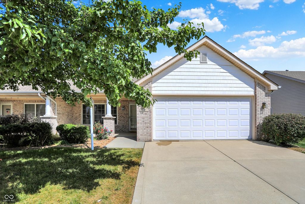 132 Arabian Court, Whiteland, IN 46184