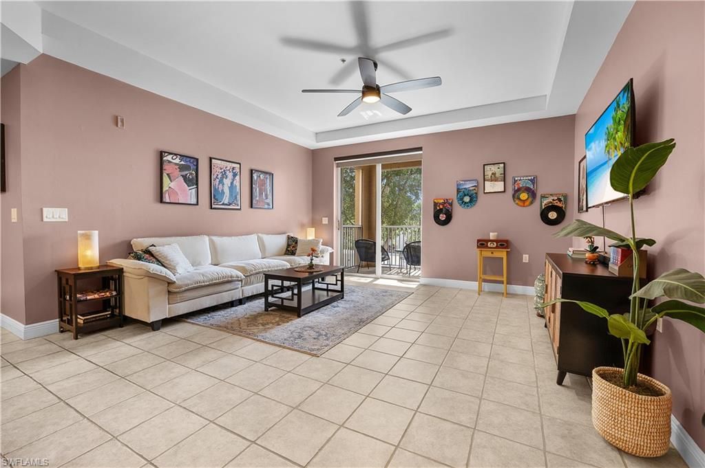 Image 11 of property listing at 1524 SW 50th ST 204, Cape Coral, FL 33914