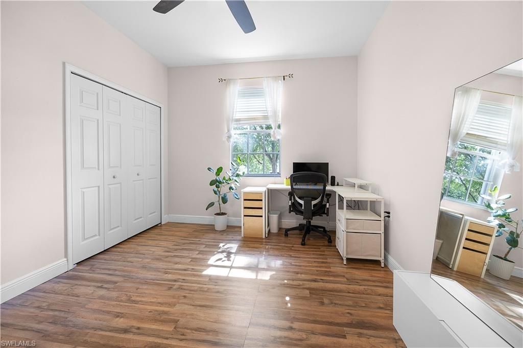 Image 20 of property listing at 1524 SW 50th ST 204, Cape Coral, FL 33914