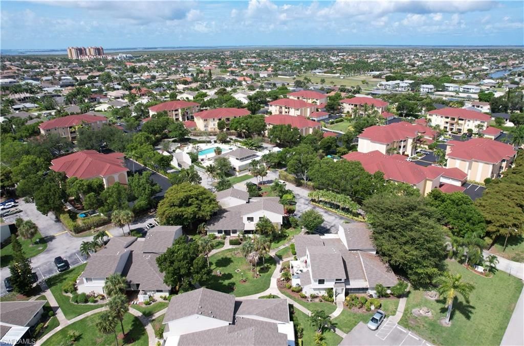 Image 34 of property listing at 1524 SW 50th ST 204, Cape Coral, FL 33914