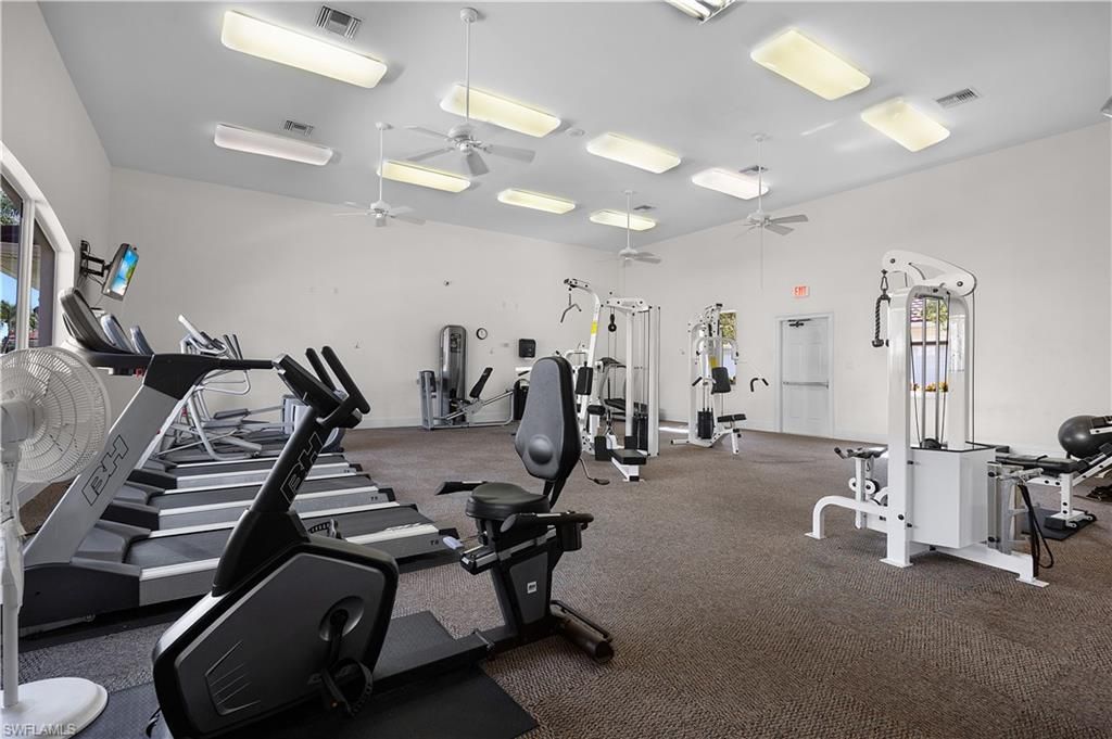 Image 5 of property listing at 1524 SW 50th ST 204, Cape Coral, FL 33914