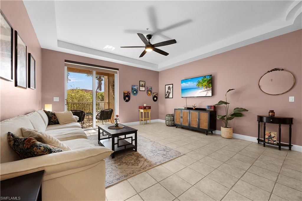 Image 7 of property listing at 1524 SW 50th ST 204, Cape Coral, FL 33914