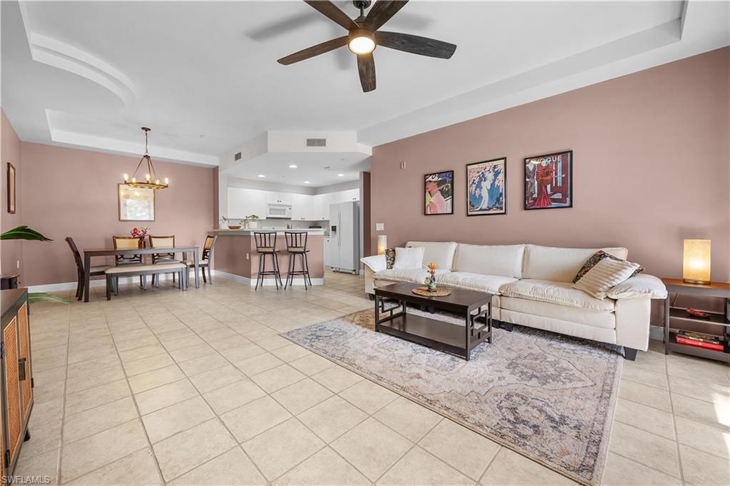Image 8 of property listing at 1524 SW 50th ST 204, Cape Coral, FL 33914