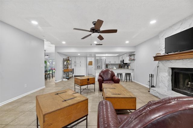 3909 APPLEGATE CIRCLE, Brandon, FL 33511