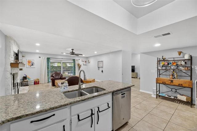 3909 APPLEGATE CIRCLE, Brandon, FL 33511