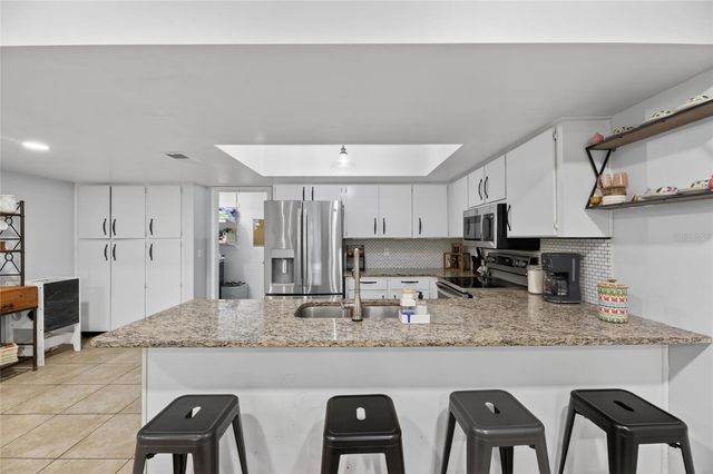 3909 APPLEGATE CIRCLE, Brandon, FL 33511