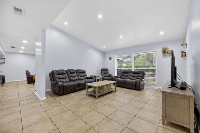 3909 APPLEGATE CIRCLE, Brandon, FL 33511