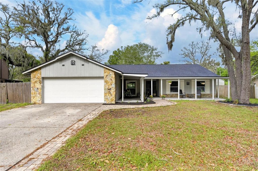 3909 APPLEGATE CIRCLE, Brandon, FL 33511