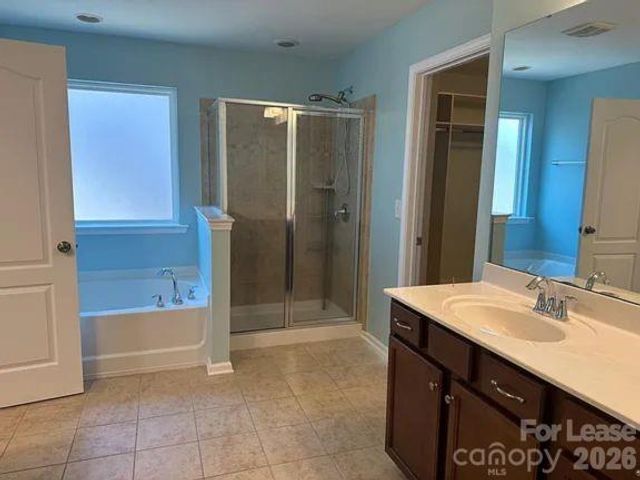 3944 Franklin Meadows Drive, Matthews, NC 28105