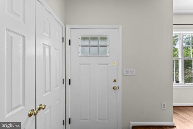 8644 SANDERLING DR, Manassas, VA 20110