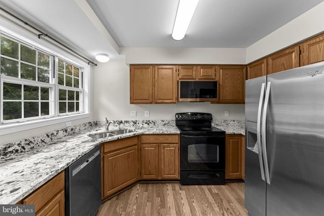 8644 SANDERLING DR, Manassas, VA 20110