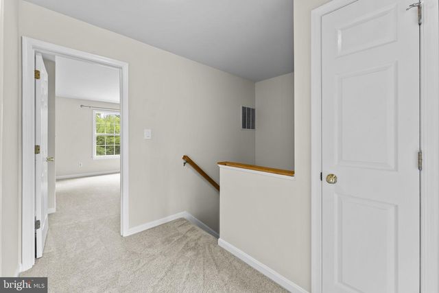 8644 SANDERLING DR, Manassas, VA 20110