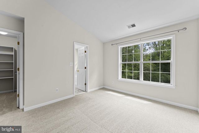 8644 SANDERLING DR, Manassas, VA 20110