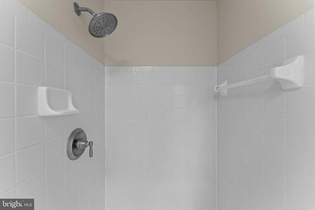 8644 SANDERLING DR, Manassas, VA 20110