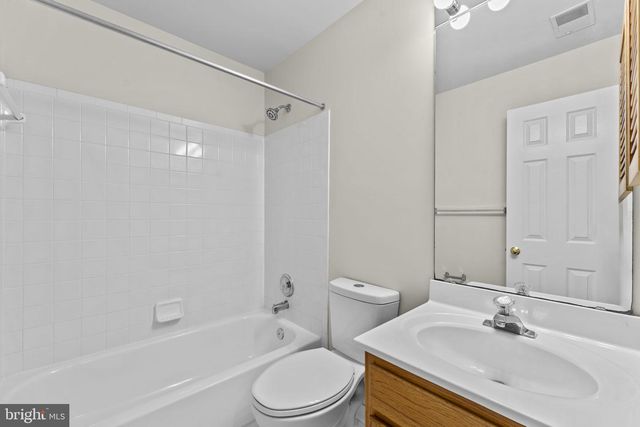 8644 SANDERLING DR, Manassas, VA 20110