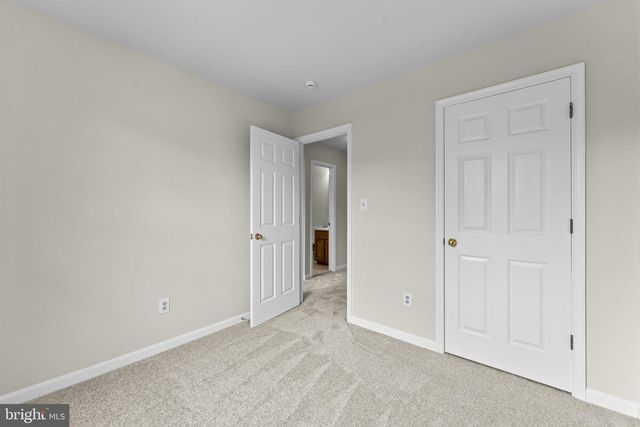 8644 SANDERLING DR, Manassas, VA 20110