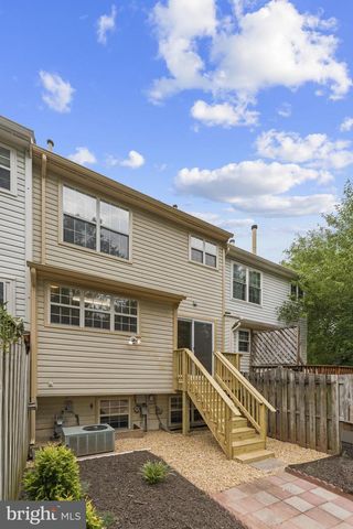 8644 SANDERLING DR, Manassas, VA 20110