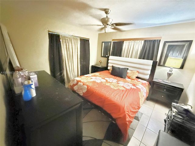 2306 Simms St, Hollywood, FL 33020