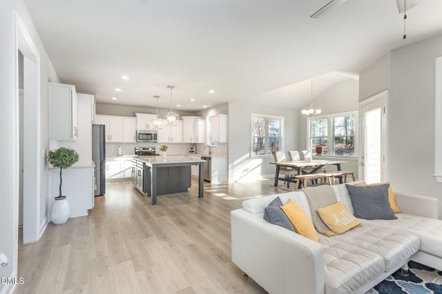 132 Kensington Drive, Spring Lake, NC 28390