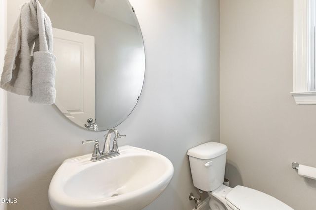 132 Kensington Drive, Spring Lake, NC 28390