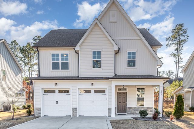 132 Kensington Drive, Spring Lake, NC 28390