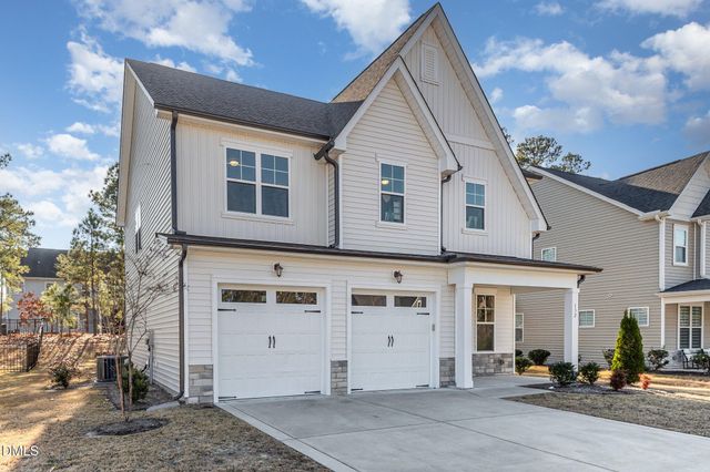 132 Kensington Drive, Spring Lake, NC 28390