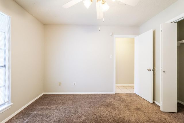 9819 Kiwi Lane, Conroe, TX 77385