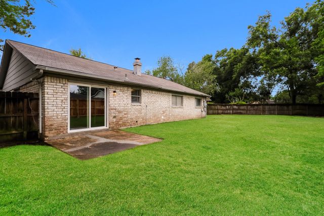 9819 Kiwi Lane, Conroe, TX 77385