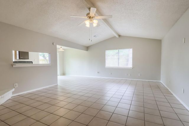 9819 Kiwi Lane, Conroe, TX 77385