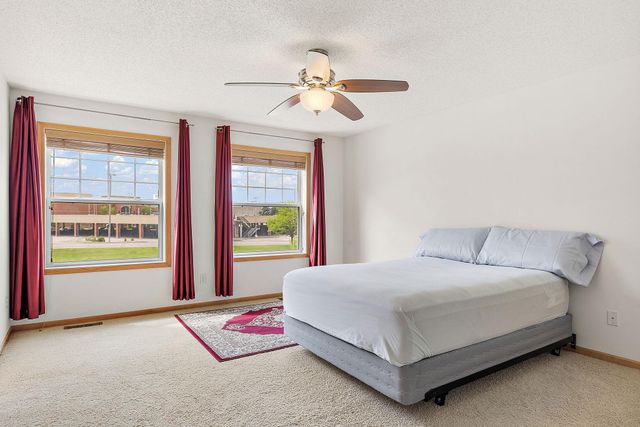 8262 Labont Way 5, Eden Prairie, MN 55344