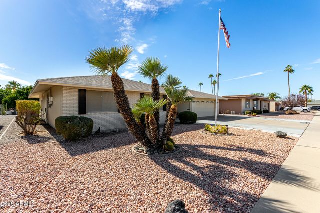 9719 W NEWPORT Drive, Sun City, AZ 85351