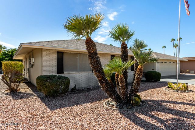 9719 W NEWPORT Drive, Sun City, AZ 85351