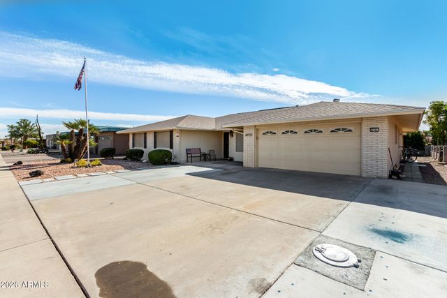 9719 W NEWPORT Drive, Sun City, AZ 85351