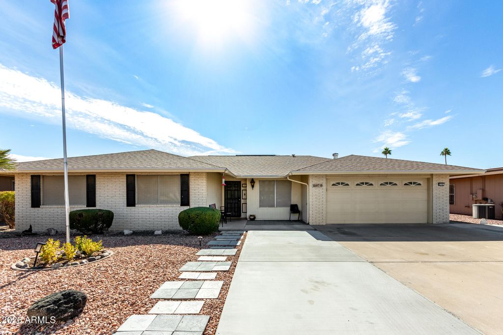 9719 W NEWPORT Drive, Sun City, AZ 85351