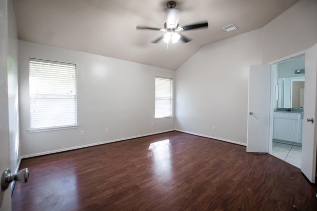 1606 Blossom Creek Court, Houston, TX 77339